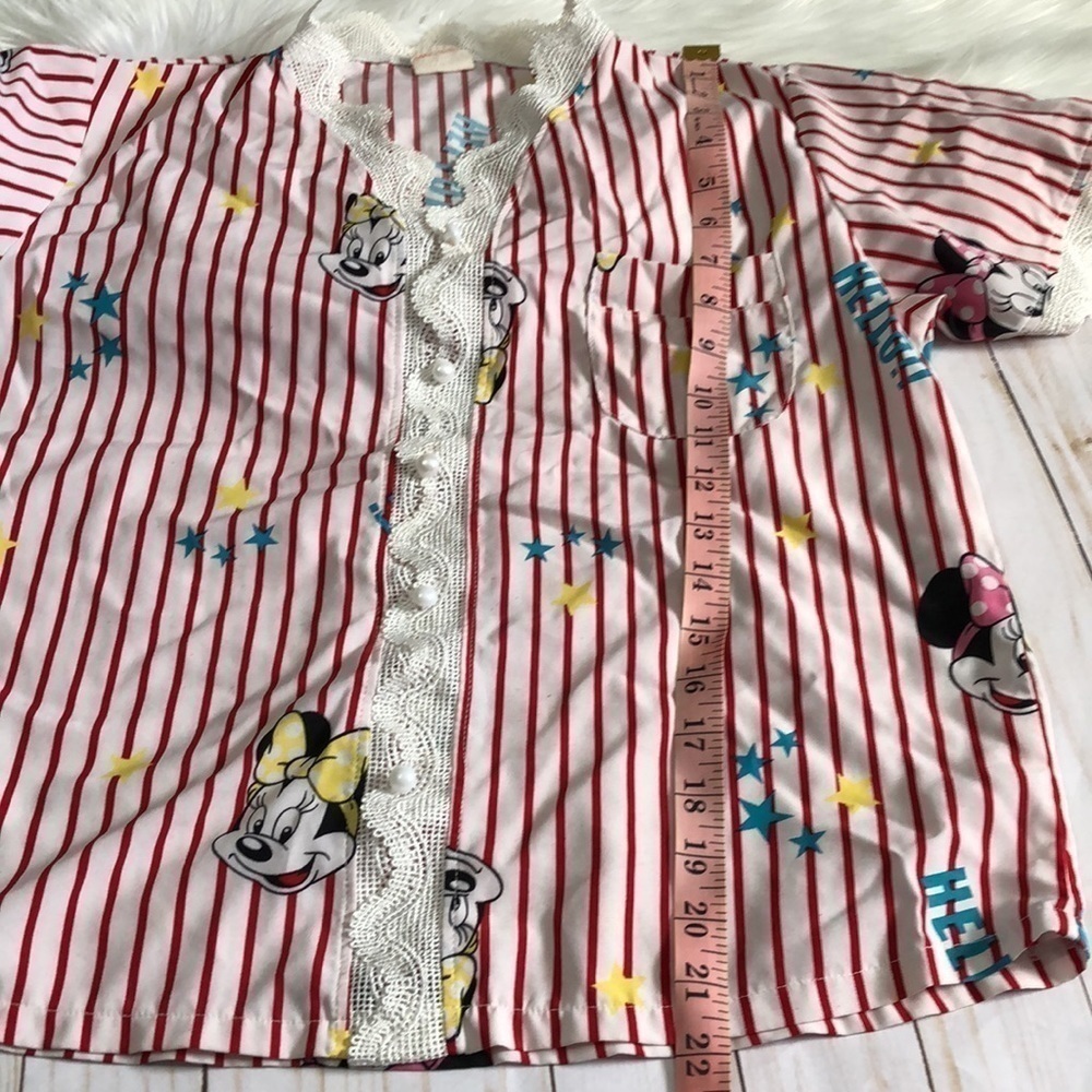 Minnie Mouse button up blouse - Picture 11 of 11